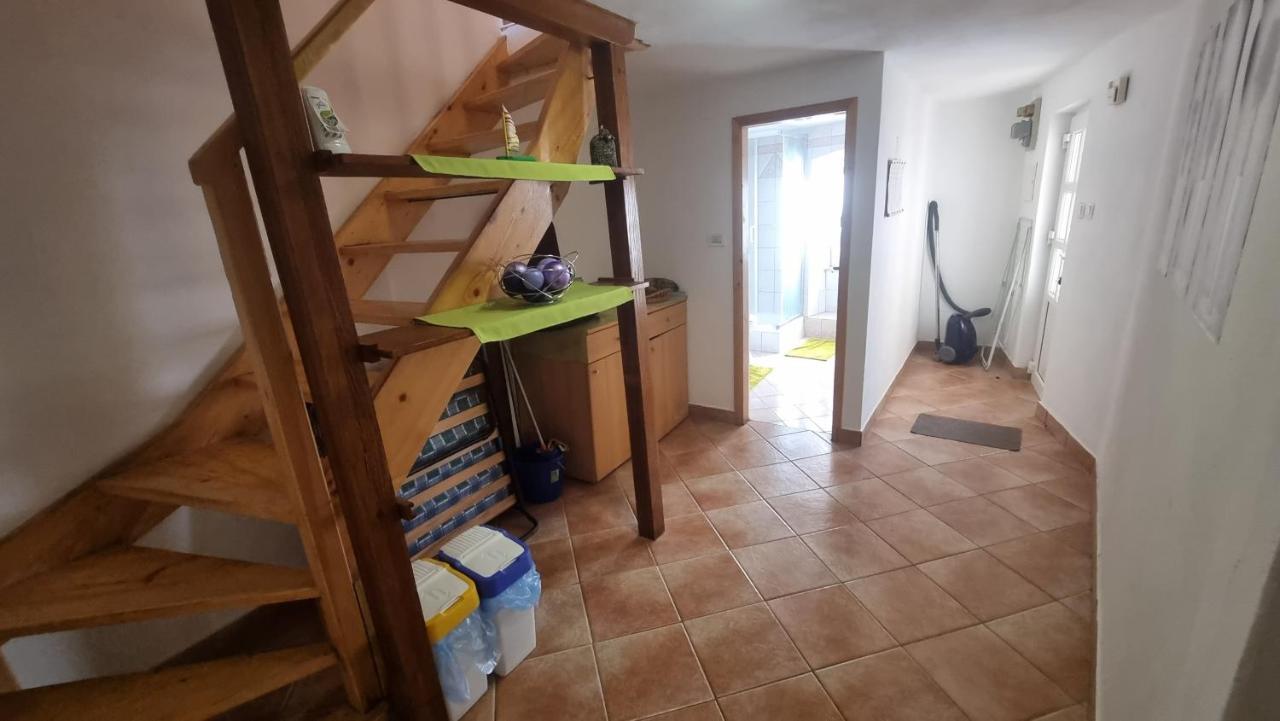 Apartment Igor With Balcony And Sea View Baska  Ngoại thất bức ảnh